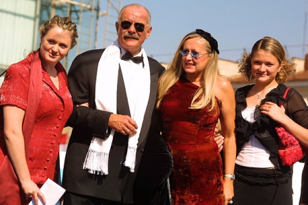 Сестры Михалковы: «Мы Кисуха и Лапулик» - «Интервью Звёзд»