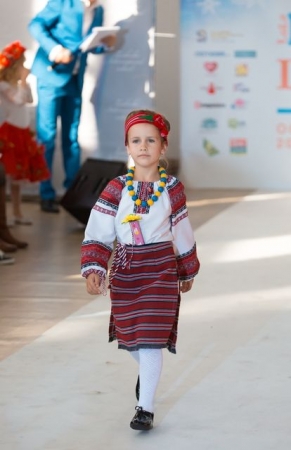 Красота и эстетика: маленькие украинцы показали моду 2015-2016 (фото)