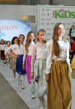 Красота и эстетика: маленькие украинцы показали моду 2015-2016 (фото)
